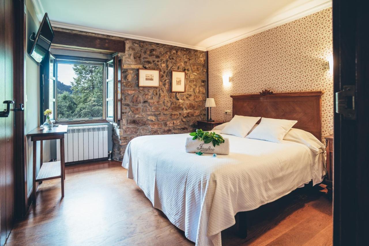 Casa Rural Jesuskoa Zumaia Bagian luar foto